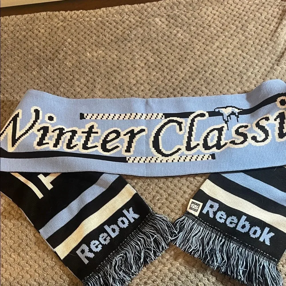 Reebok Pittsburgh 2011 Winter classic scarf